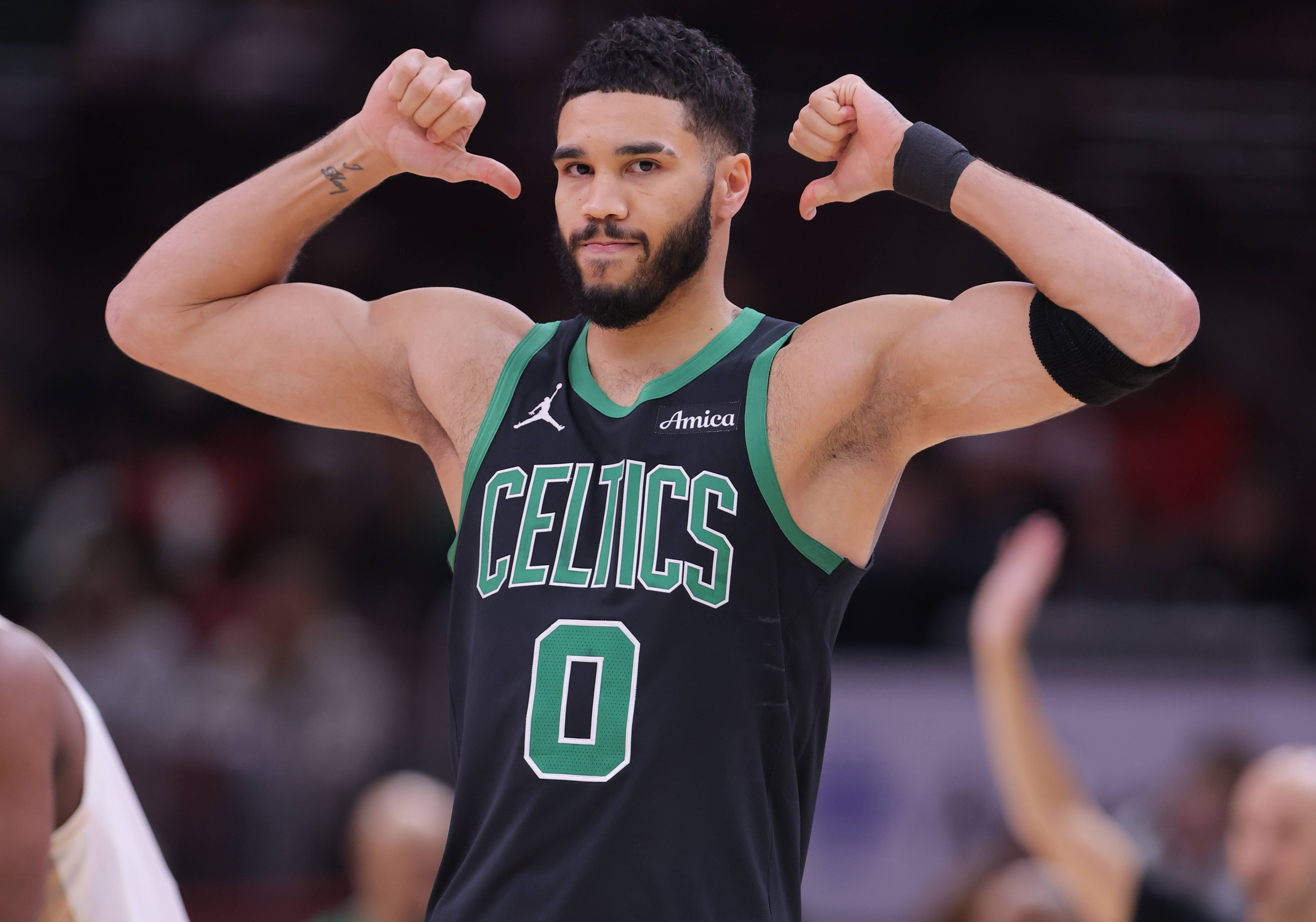 竞技宝登录包含塔图姆在掘金比赛中比分优势明显，大胜引发热议！的词条